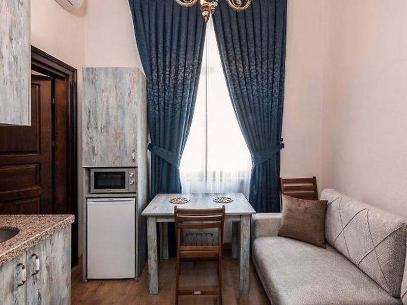 215AE84A3EB1B3BD68DFE84584CBC874