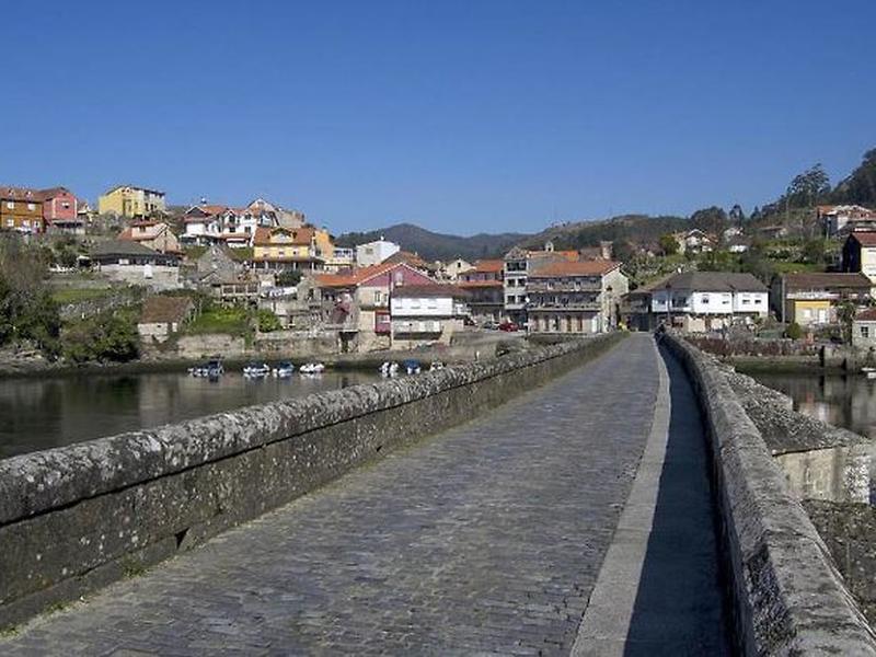 08DC1E856DF5853F43DF73E14BFF0CA2