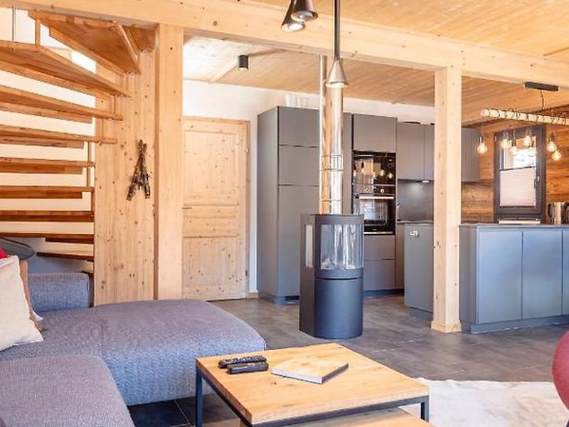 E4C345D191B077BF941E53321B6F1527