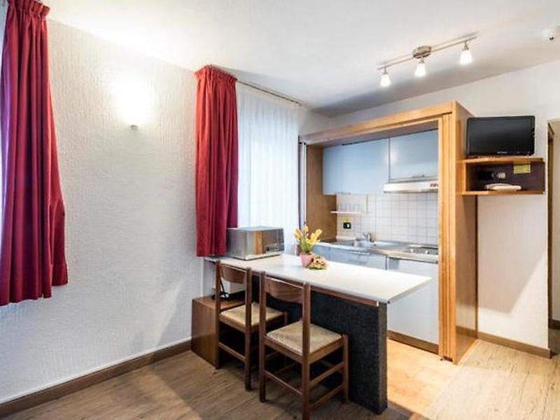 F8B0AECC4C91C1763AEF7846F913D56B