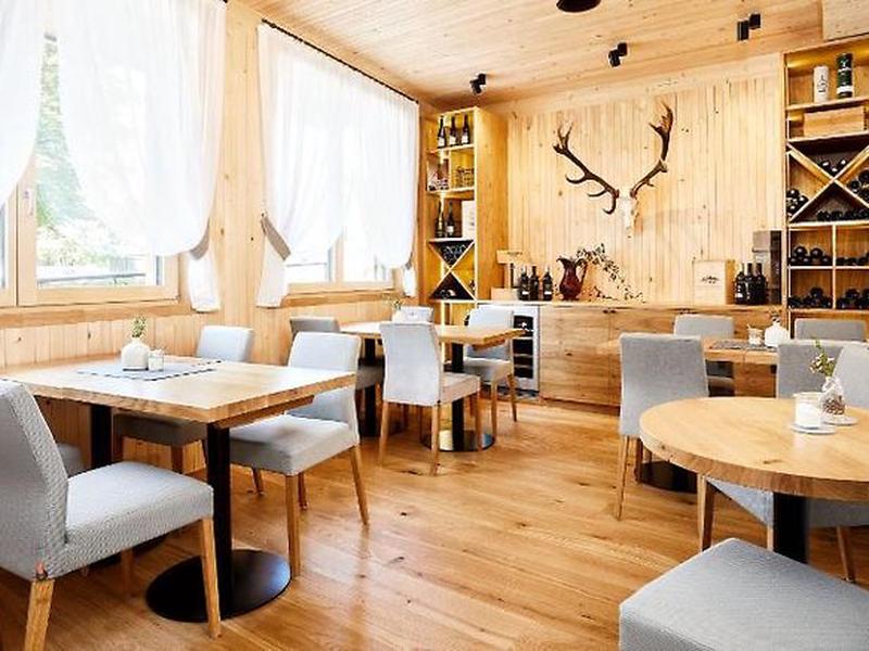 F6F966052F7A799973F27C6F4E9A2BA9