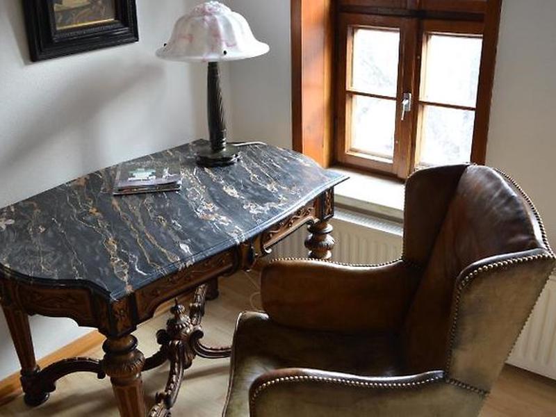 ACCC61E2F30D8D0BB51C509732A5C7B2