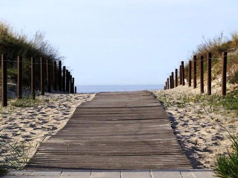 49727A27FC1F9E67E06E04603A995CC8