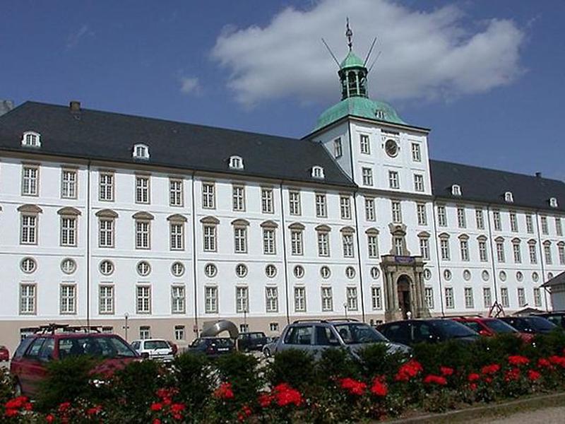 4E5A6DCF71F9F0F89F5B0E3FDFA86D32