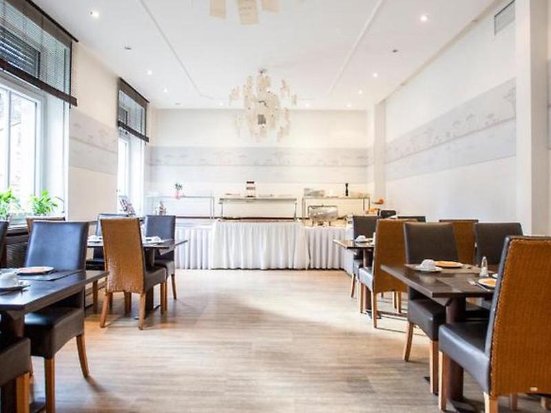 EE1E324AA9204EC604B0B677E989FD97