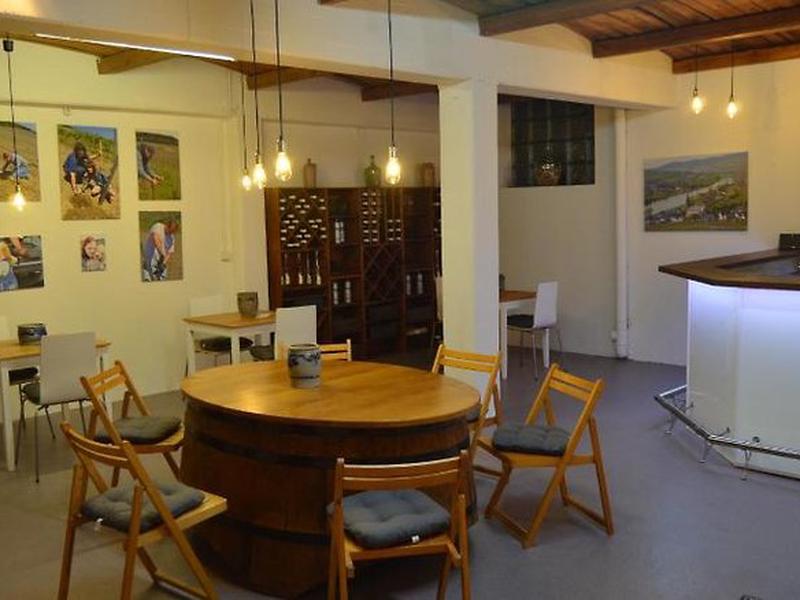 B202600106EF5EEEBEF0EC8E146DF9A7