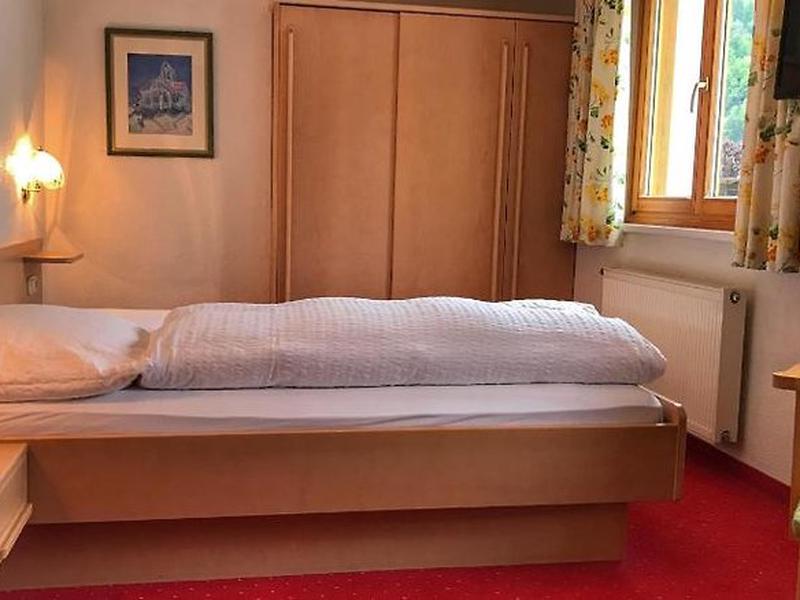 2F49E83D7EE926035305F0F6668531D9