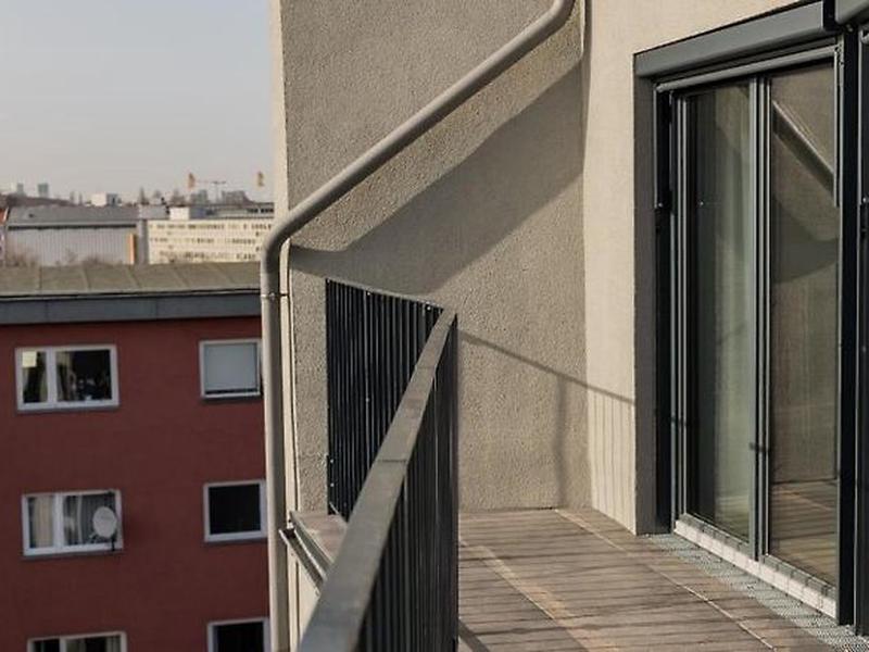 4AB03E21D0F12A33F97E2D6531C59C5B