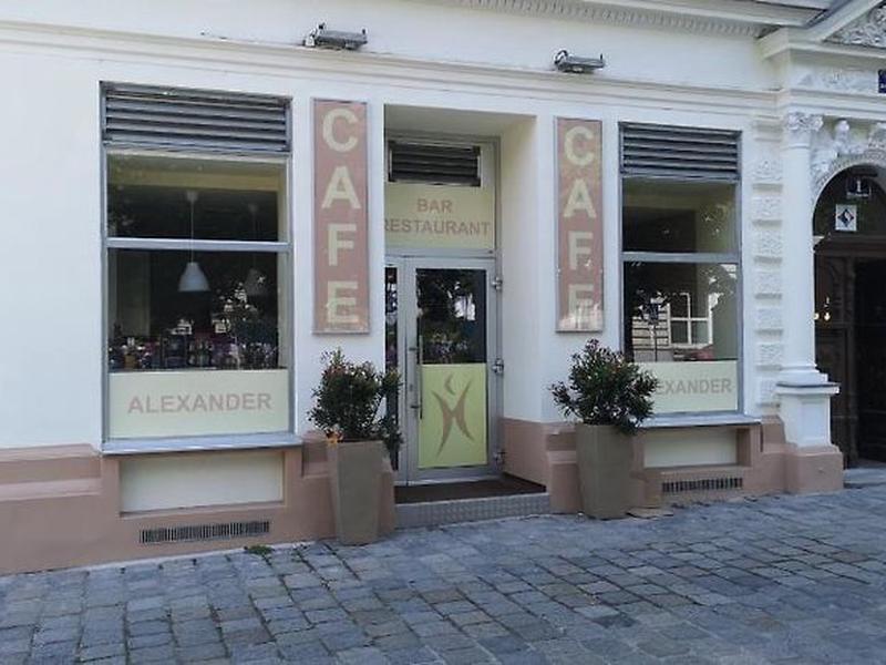 5D983D547C813B86337E94965436B570