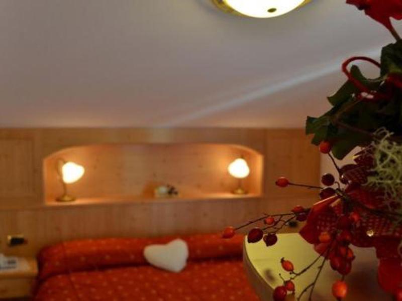 A210E4E5771AD063D93921ACA6BA0FFB