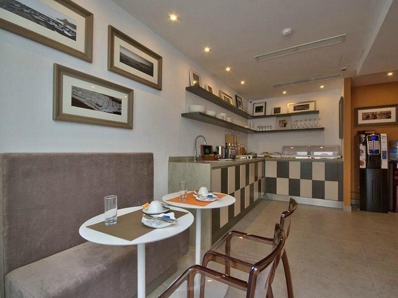 DEC32F8FA1DF5CB4527466F7E4180CE6