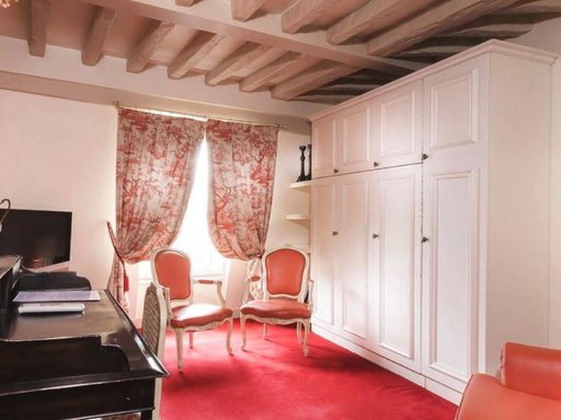 156263FA59734A7037D10EEA93B1F4D2