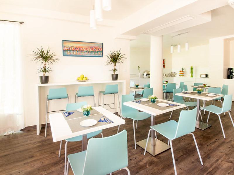 1B21958587BE831A5FA697A199D77AF9