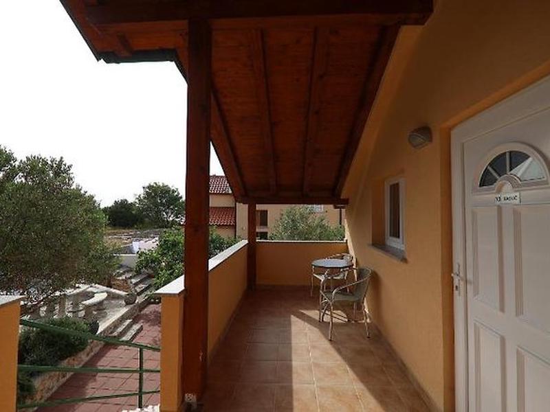 B09042AC47B15A99AFE024166C3C5A8D