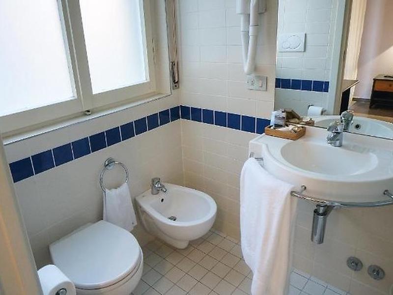 F07D9B5A4993BE8E65F1CD3E7A96F2EF