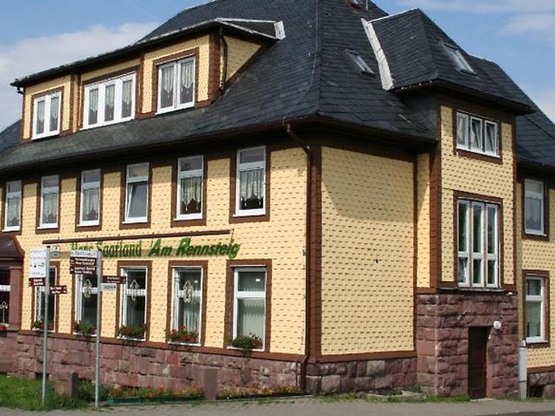 19FE13B4DE68DD57E9D5A18D31006F62