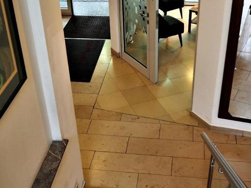 28099A54EE1E2E022C4CBD8A125A8D6A