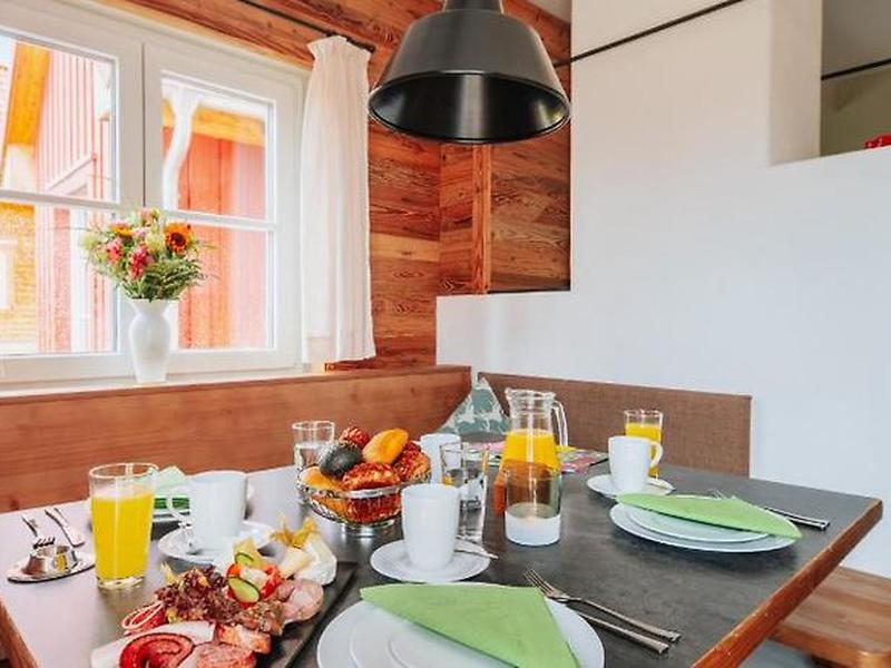 F34A51B03F1A3AD9FE0861D5384E3CF4