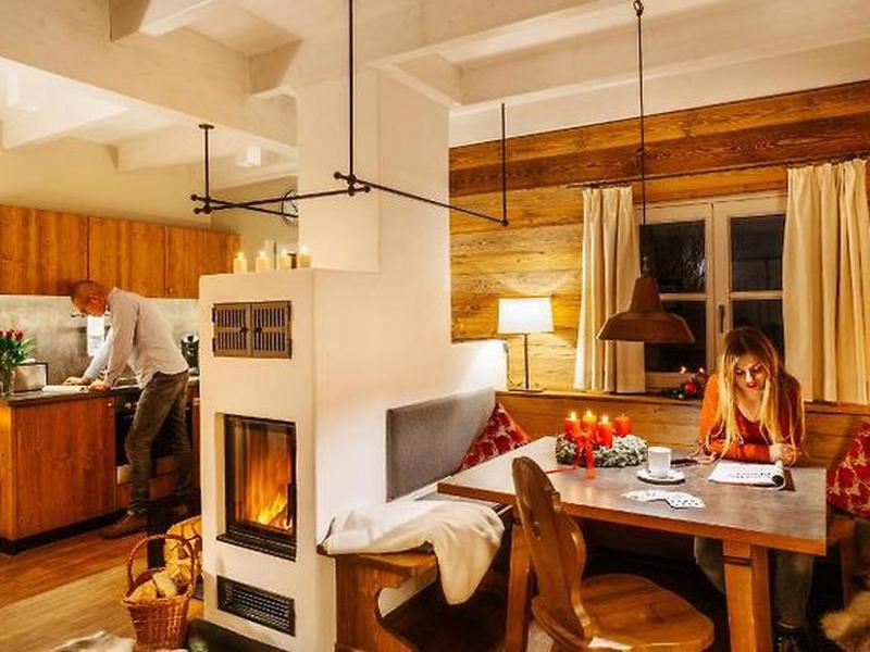 9F2C499817E9835641EA6CE1D42E9180