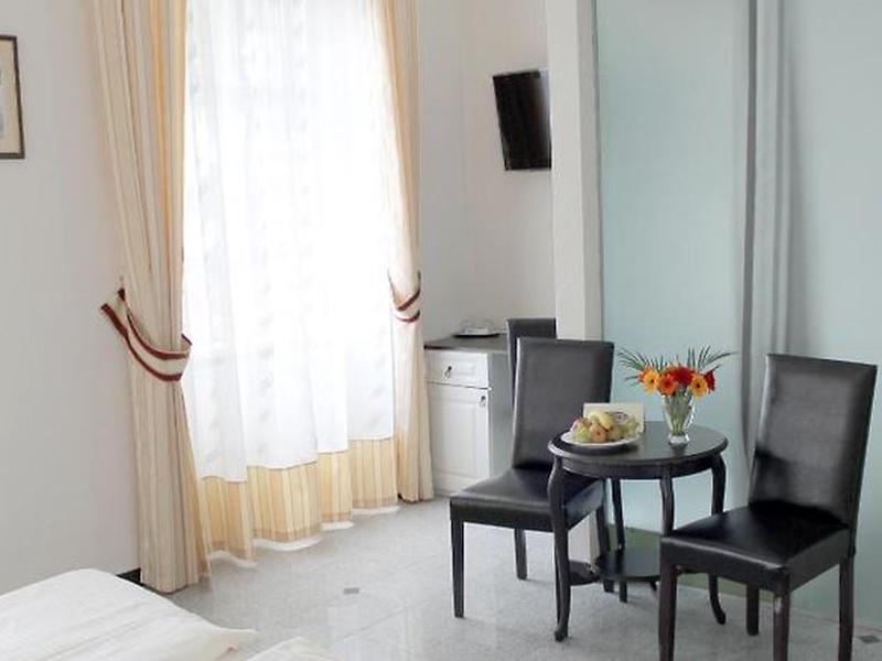 76C78DE9B3274650457450EC15ADBBDA