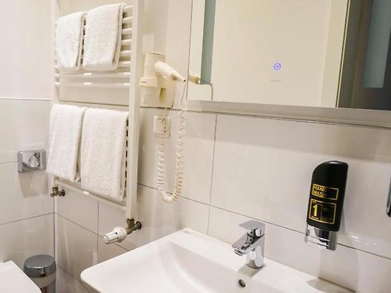 C161A66EC7C392A520FE3E4CB09512B4