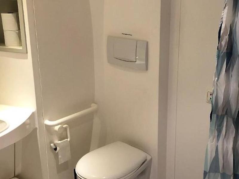 EE1D1367CBBADB68648380BB35E9B828