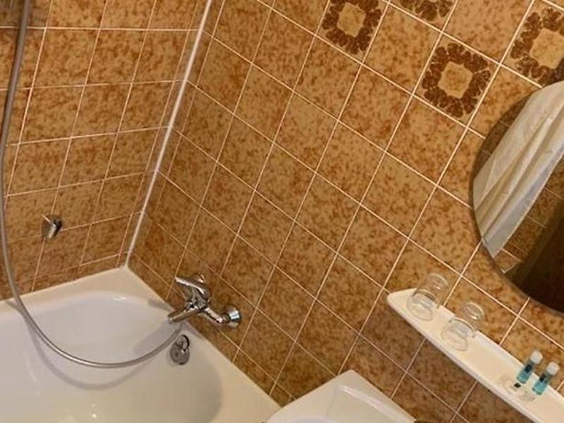 72B81981AE31273B724B2C5ED97153A2