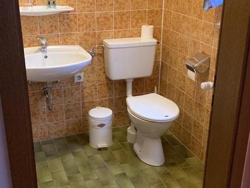 A19D1D1AC3A6429073200D2B583A93AA