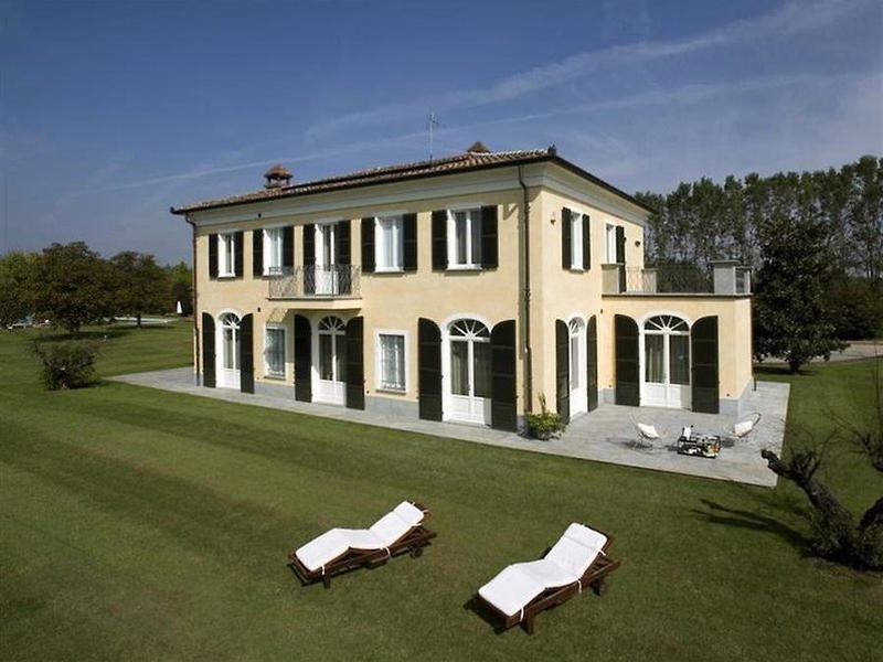 AB77C9673A48A30B3AD9D34BB6C3B97C