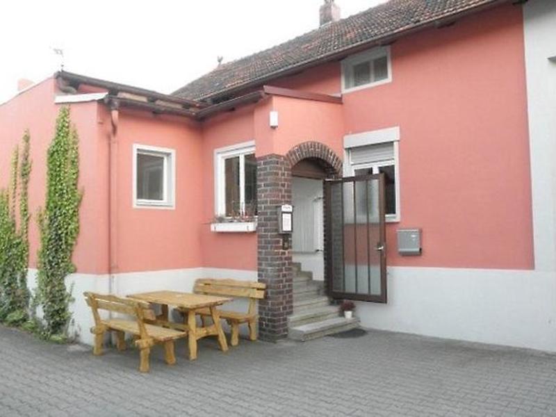 CF33EAD100966934247236C6C3347093