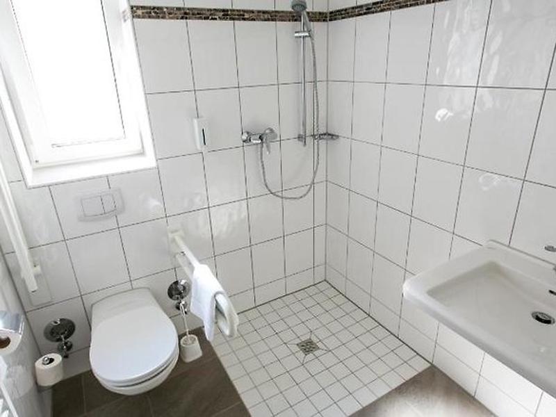 8B6D96DD3F499AA5102FEF9C00EC8686