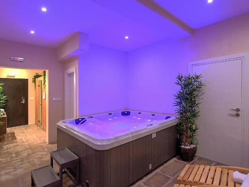 6D6C0AF7B30989A937027A7F51EA82B0