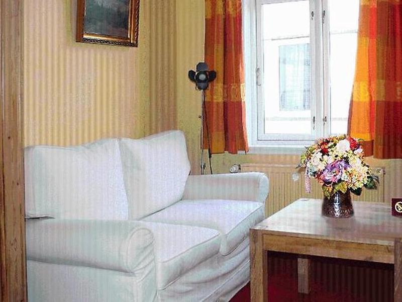 92CB219AED0A93D4A90A5DC22855BD07