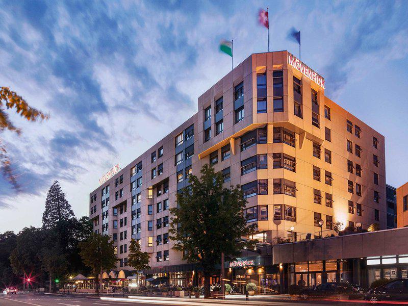 B879ABF7F074BD15DF3A64A546530AA4