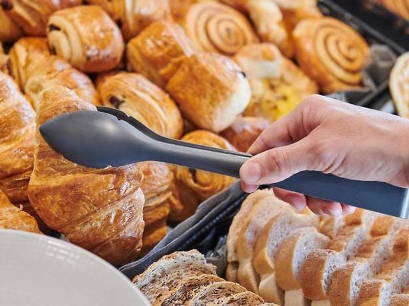 737B0E38C40BDB838F998D82B8F57C46