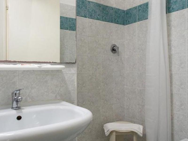 8939FB50AFE58C34A10D2469D8018212