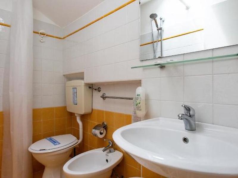 402C209533D637EB26AC9D637C28C0C7