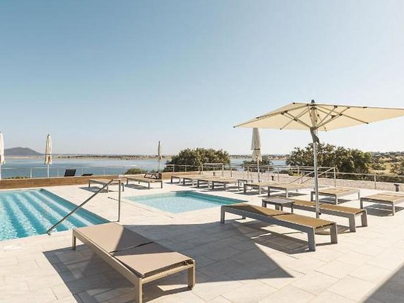 3C2B3FC81C580AA41EF23C39AEEE3A59