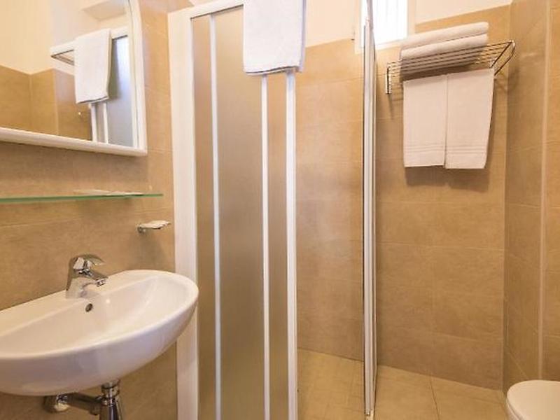 9039533183CF053A0377815293078314