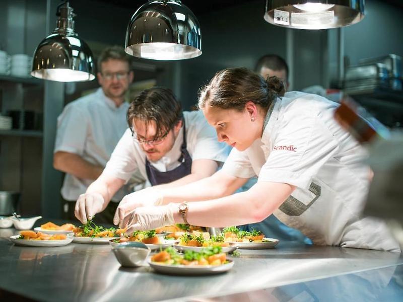 C80C5B37845613E399A896DA44AD823D