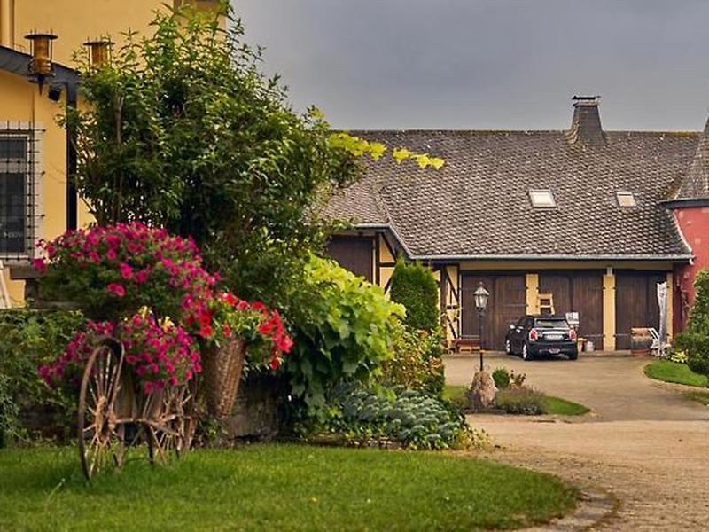 49950C15F8B1FF446AFF69C2A815F4A2