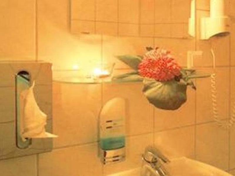 24B83A25747E2539B087F61DF7A90D9A