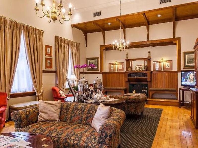 F9276B666A0D9F08A3F3FD96BB6EFAA6