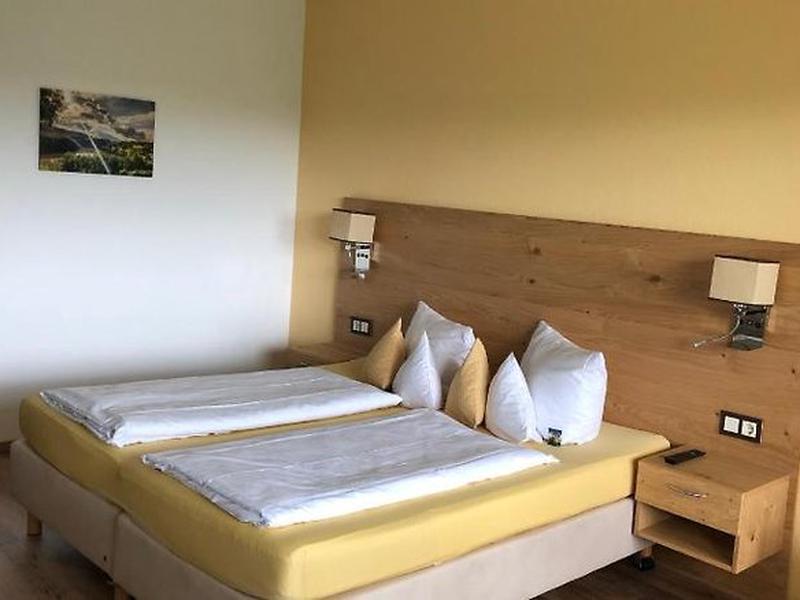 2D857D9784A879C367B0AA5784B2667C