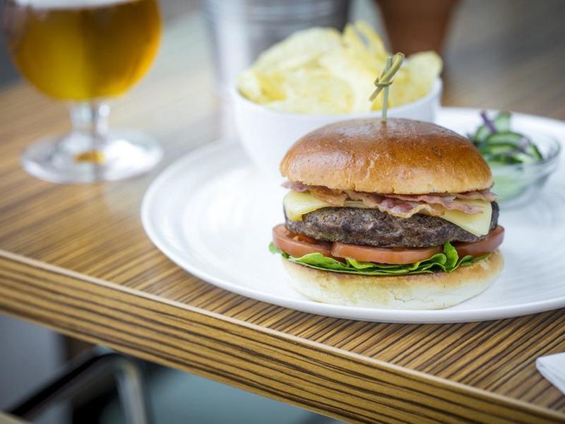 54FCAA187F74D375C5DB9A623E1D7604