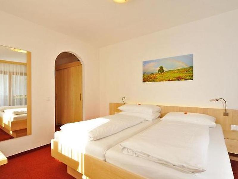 9538BDE0A4A0643BE546AE5D9C74D3A7