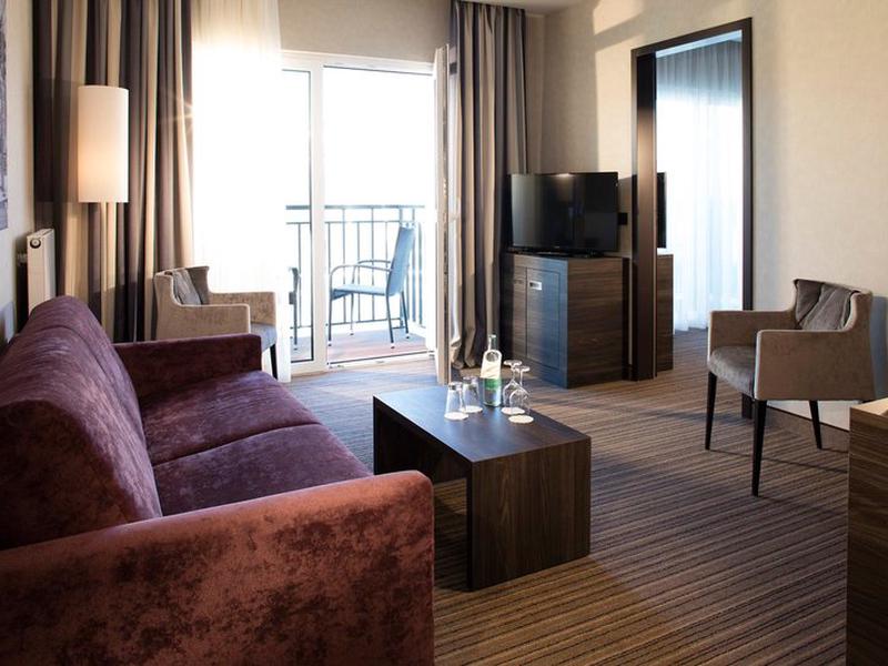 A2DE440A519AF58B5855AD279FE1DF3E