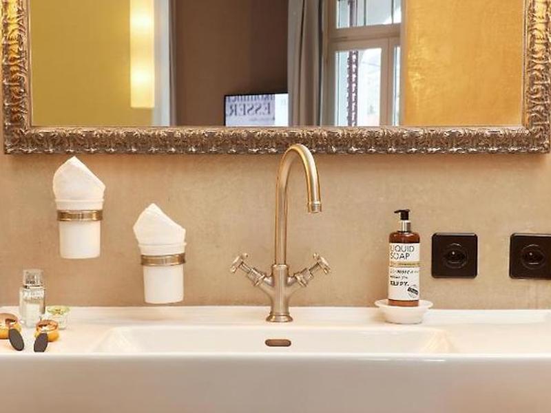 D6D28ED1A3C07AD40274D5A6AF6461D6