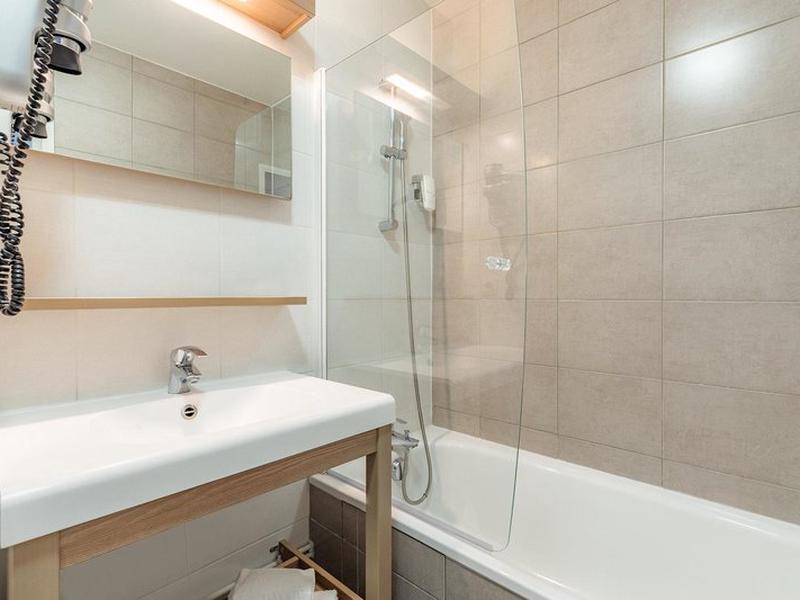 970AC71F5EE415C6C8CE100FE07A6F76