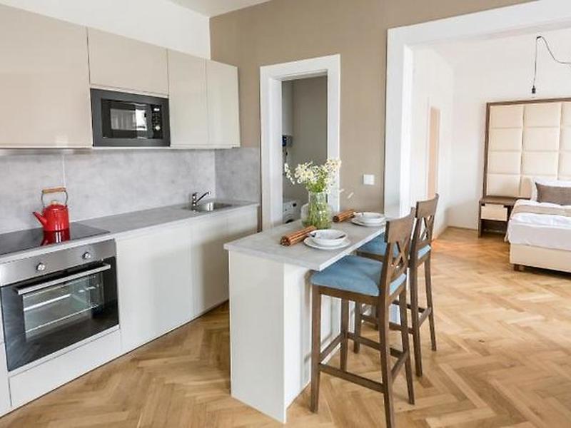 64EBB4D136E70219C133B85F4E557E83